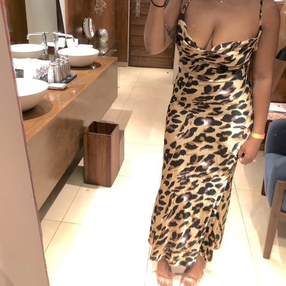 Missguided Dresses & Skirts - Leopard print satin maxi dress